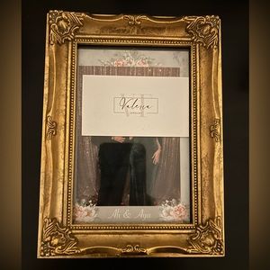 Vintage style Gold picture frame